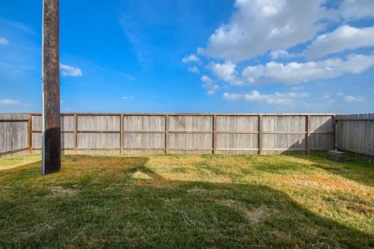 Photo 35 of 37 - 5206 Rue Dela Croix Dr, Katy, TX 77493