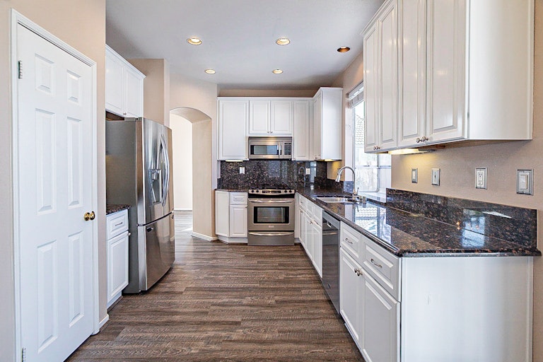Photo 4 of 22 - 6 Del Santello, Lake Elsinore, CA 92532