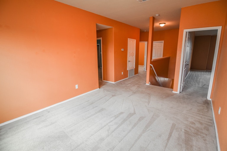 Photo 25 of 37 - 1701 Grassy View Dr, Fort Worth, TX 76131