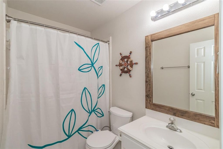 Photo 28 of 32 - 7816 Riverwalk Trl, McKinney, TX 75070