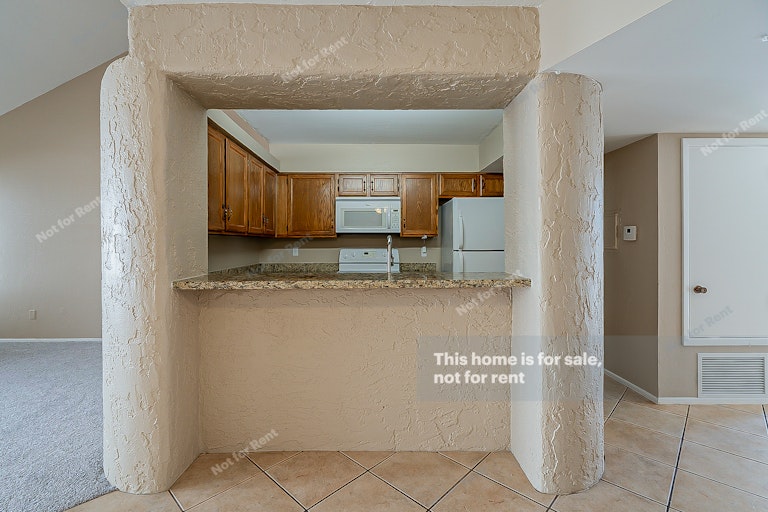 Photo 9 of 20 - 1914 S Shannon Dr, Tempe, AZ 85281