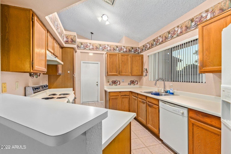 Photo 10 of 50 - 1836 N Stapley Dr #176, Mesa, AZ 85203