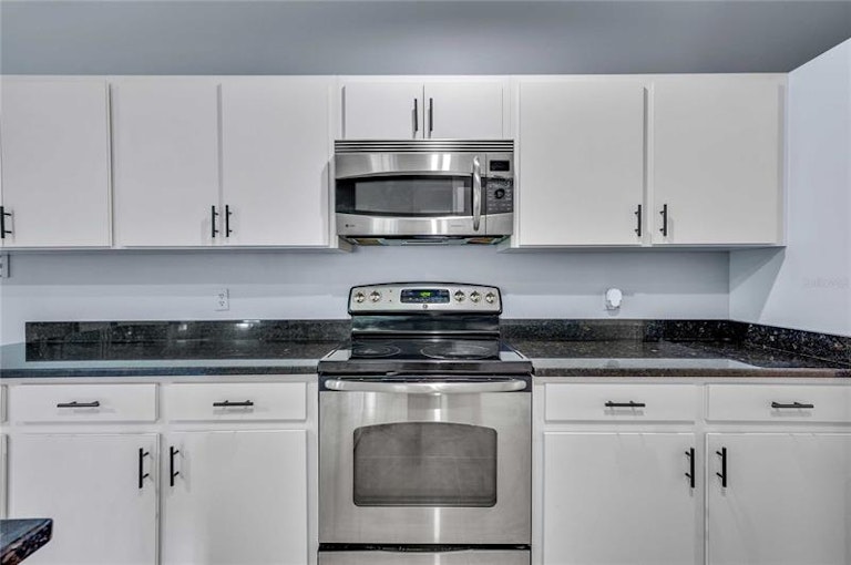 Photo 45 of 95 - 31949 Amberlea Rd, Dade City, FL 33523