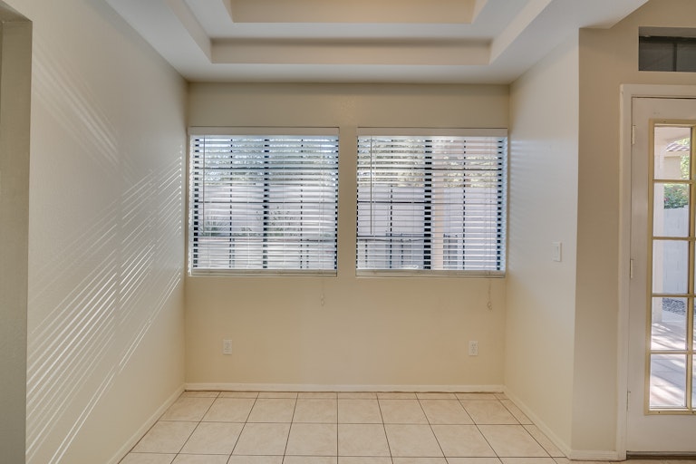 Photo 11 of 34 - 10379 E Sharon Dr, Scottsdale, AZ 85260