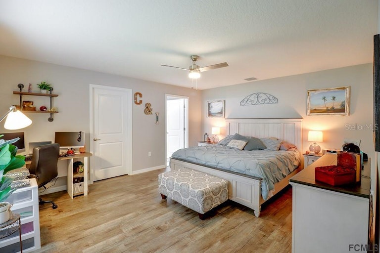 Photo 17 of 40 - 39 Rickenbacker Dr, Palm Coast, FL 32164