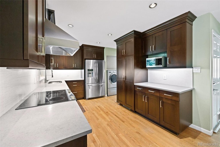 Photo 9 of 25 - 2207 Zinnia St, Golden, CO 80401