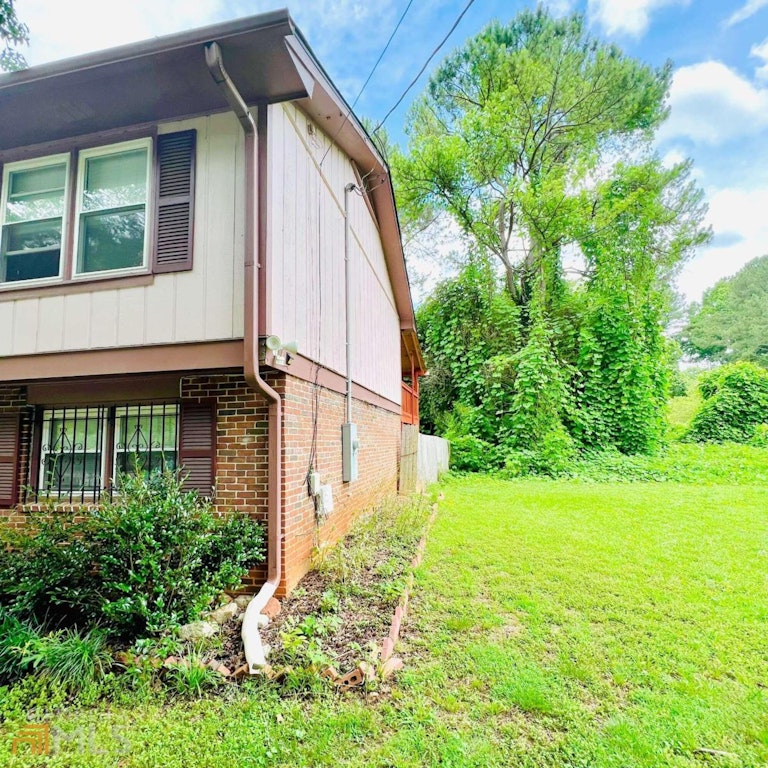 Photo 22 of 22 - 453 Rays Rd, Stone Mountain, GA 30083