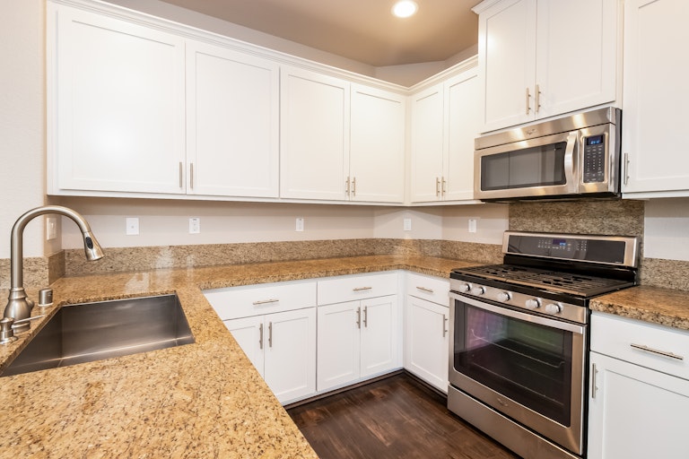 Photo 2 of 25 - 2768 Poppintree Ln, Lincoln, CA 95648