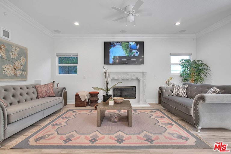Photo 27 of 54 - 14826 Otsego St, Sherman Oaks, CA 91403
