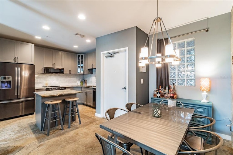 Photo 12 of 35 - 5008 S MacDill Ave #4, Tampa, FL 33611