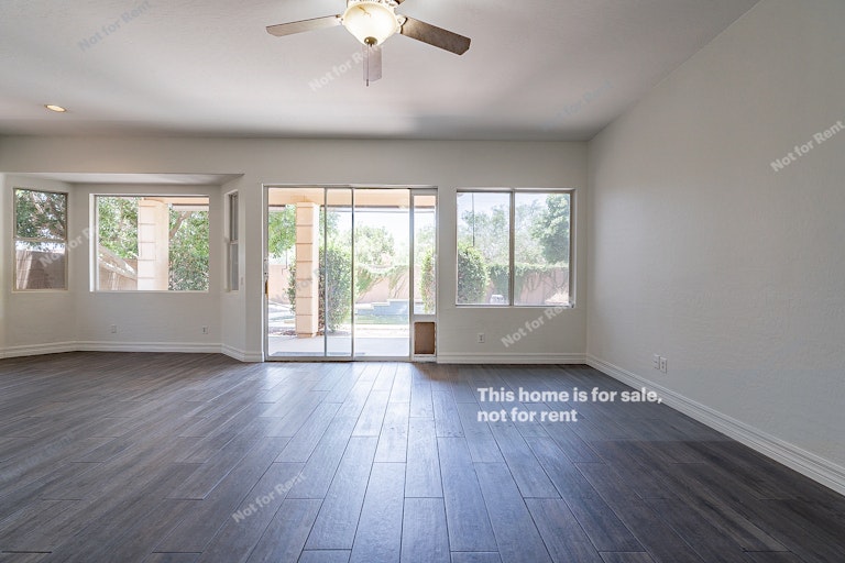 Photo 14 of 45 - 1345 W Washington Ave, Gilbert, AZ 85233