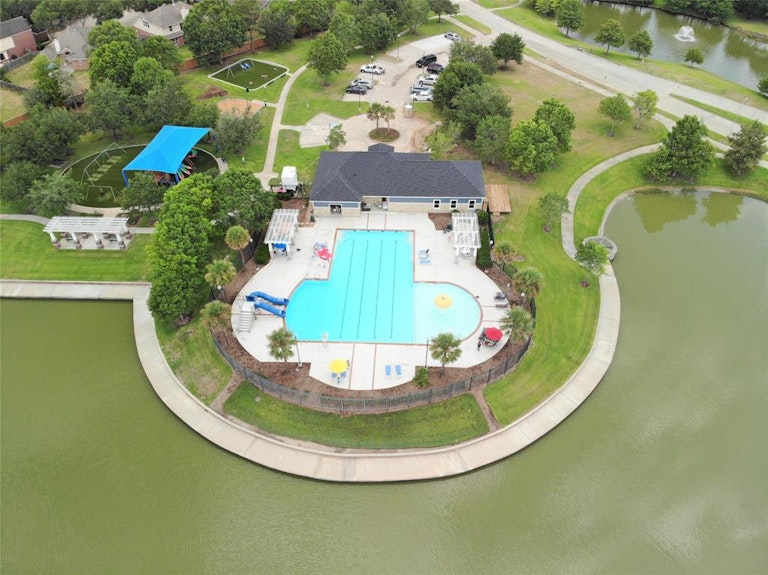 Photo 40 of 44 - 5306 Clear Landing Ct, Rosharon, TX 77583