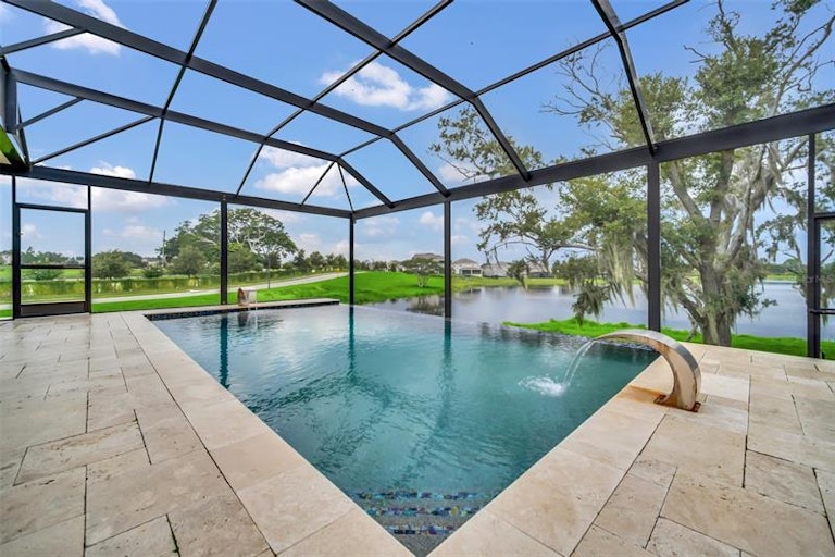 Photo 37 of 46 - 15167 Lake Claire Overlook Dr, Winter Garden, FL 34787