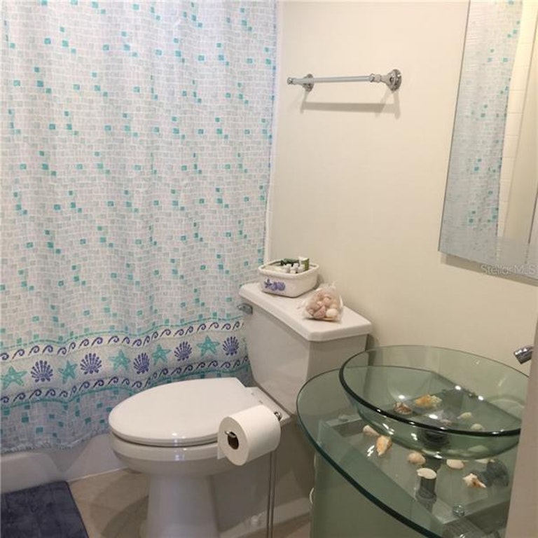 Photo 12 of 20 - 17920 Gulf Blvd #305, Redington Shores, FL 33708