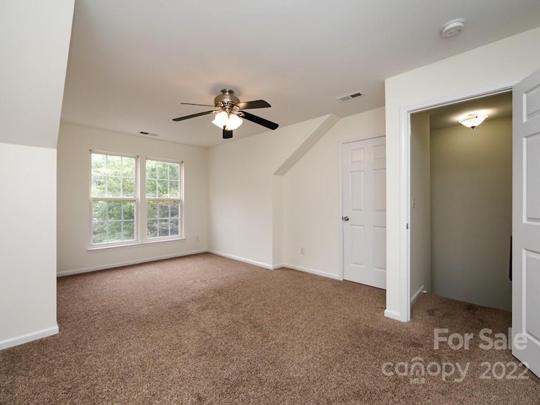 Photo 30 of 37 - 11929 Harmon Ln, Pineville, NC 28134