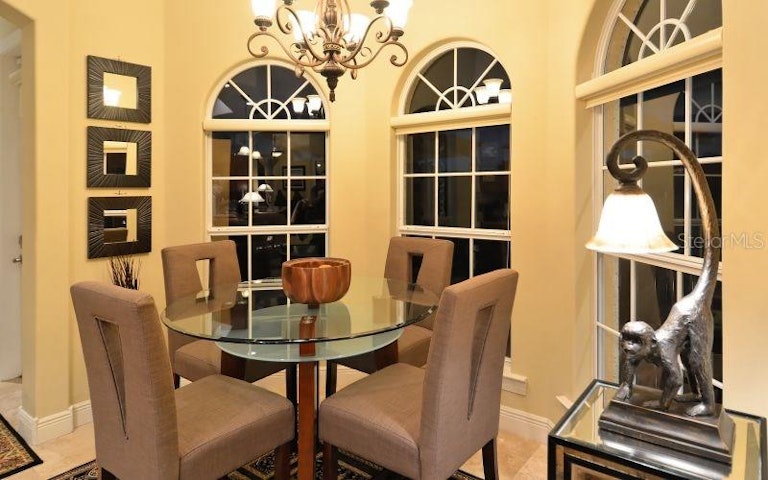 Photo 11 of 22 - 571 Putting Green Ln, Longboat Key, FL 34228