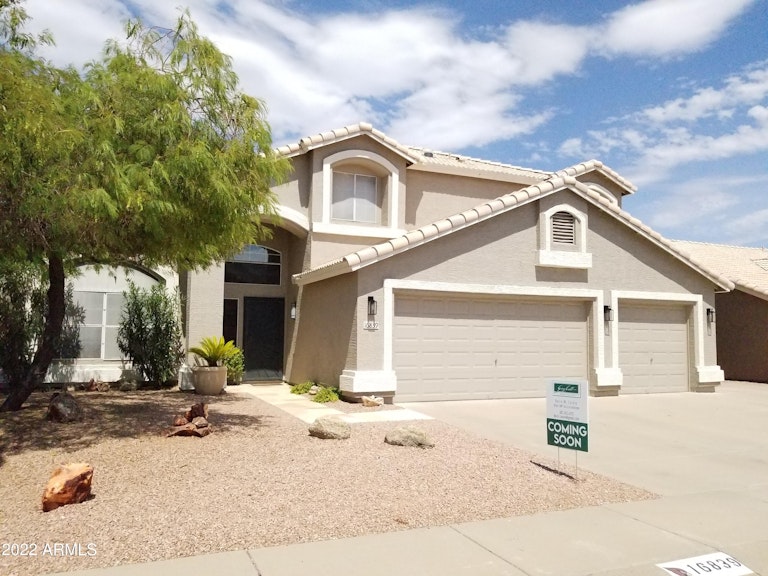 Photo 1 of 33 - 16839 S 36th Way, Phoenix, AZ 85048