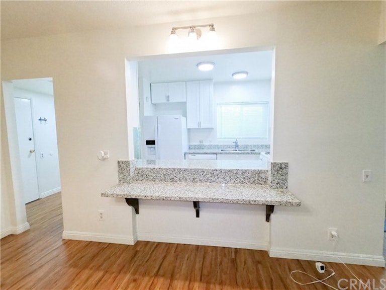 Photo 9 of 32 - 1900 W Glenoaks Ave Unit C, Anaheim, CA 92801
