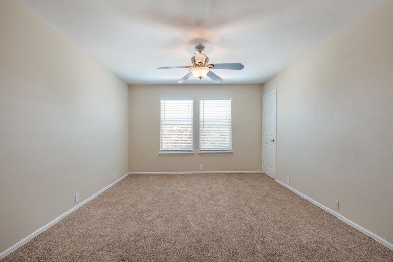 Photo 20 of 28 - 15826 Cotton Tail Ln, San Antonio, TX 78255