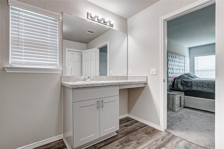 Photo 19 of 42 - 23330 Dovetail Colony Ct, Katy, TX 77493