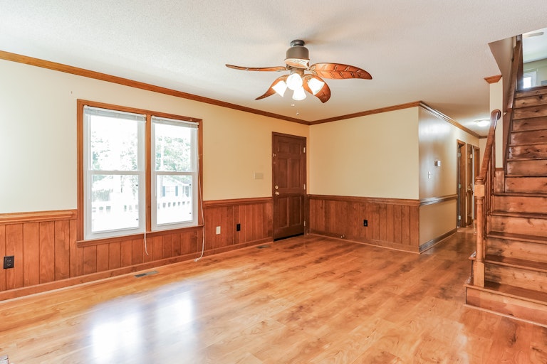 Photo 8 of 25 - 4709 Plum Blossum Dr, Knightdale, NC 27545