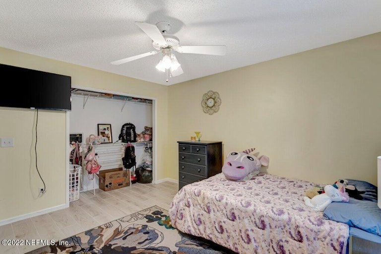 Photo 25 of 42 - 11981 Harbour Cove Dr S, Jacksonville, FL 32225