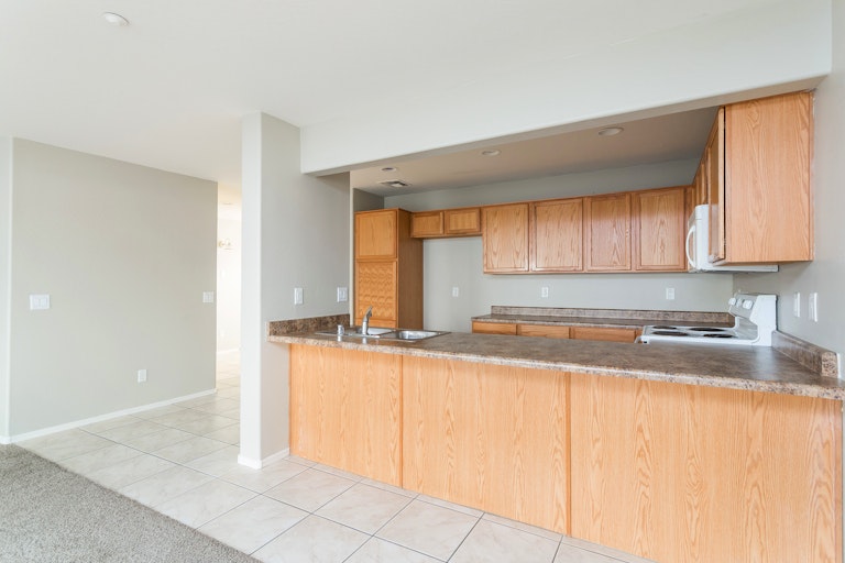 Photo 9 of 20 - 16015 N 30th St #116, Phoenix, AZ 85032