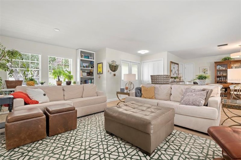 Photo 10 of 46 - 1506 54th St W, Bradenton, FL 34209
