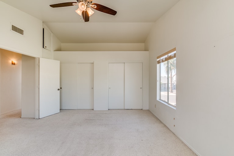 Photo 22 of 33 - 8650 W Monte Vista Rd, Phoenix, AZ 85037
