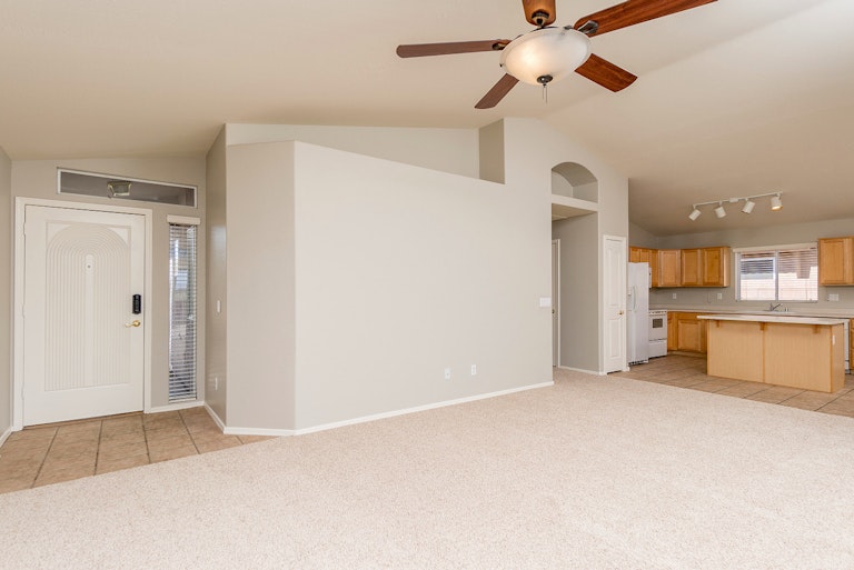 Photo 9 of 23 - 1917 E Williams Dr, Phoenix, AZ 85024