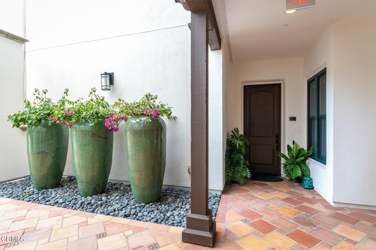 Photo 5 of 42 - 200 S Orange Grove Blvd #107, Pasadena, CA 91105