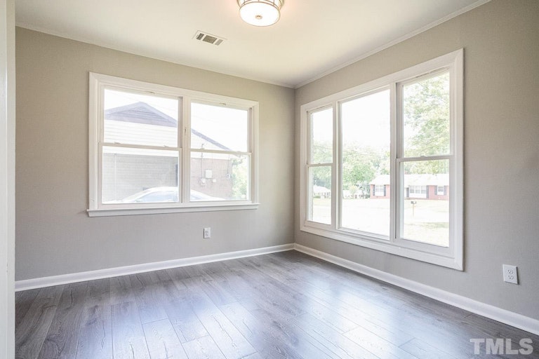 Photo 4 of 30 - 713 Friar Tuck Rd, Raleigh, NC 27610