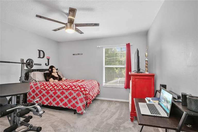 Photo 32 of 45 - 10565 Coral Key Ave, Tampa, FL 33647