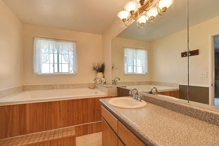 Photo 29 of 70 - 459 Wilder Ave, Yuba City, CA 95993