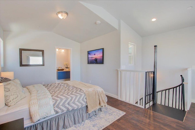 Photo 30 of 43 - 10082 Mud Hen Way, Elk Grove, CA 95757