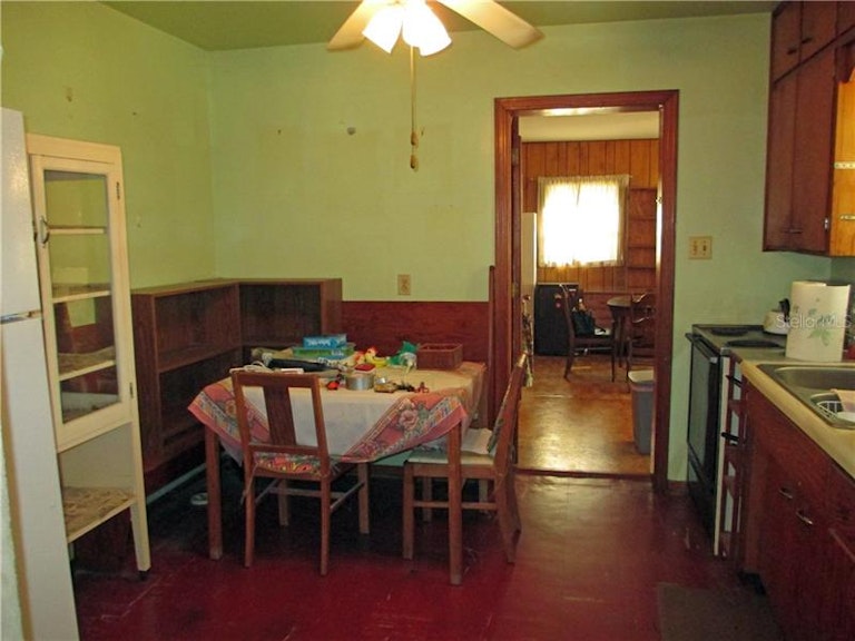 Photo 5 of 13 - 1538 King Ave, Lakeland, FL 33803