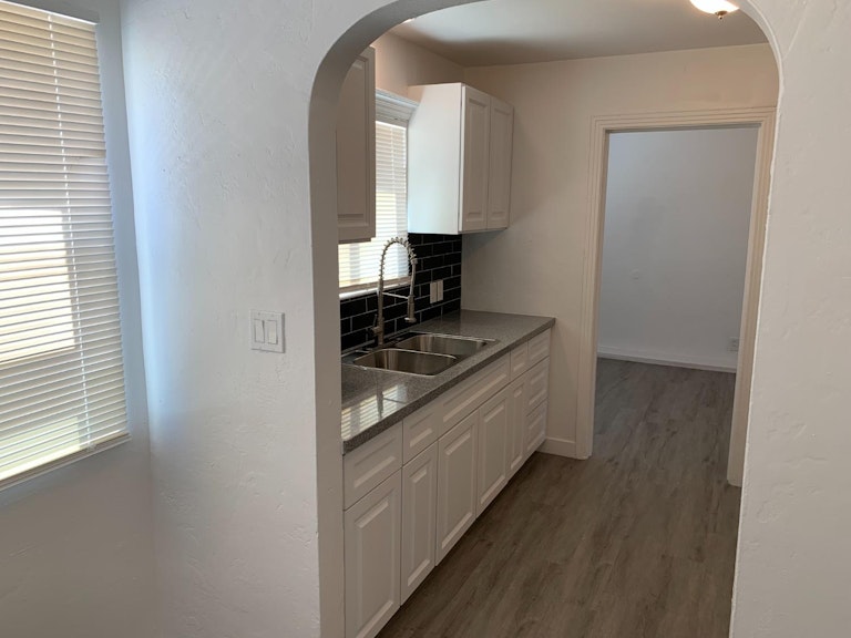 Photo 2 of 69 - 3736 Natoma Way, Sacramento, CA 95838