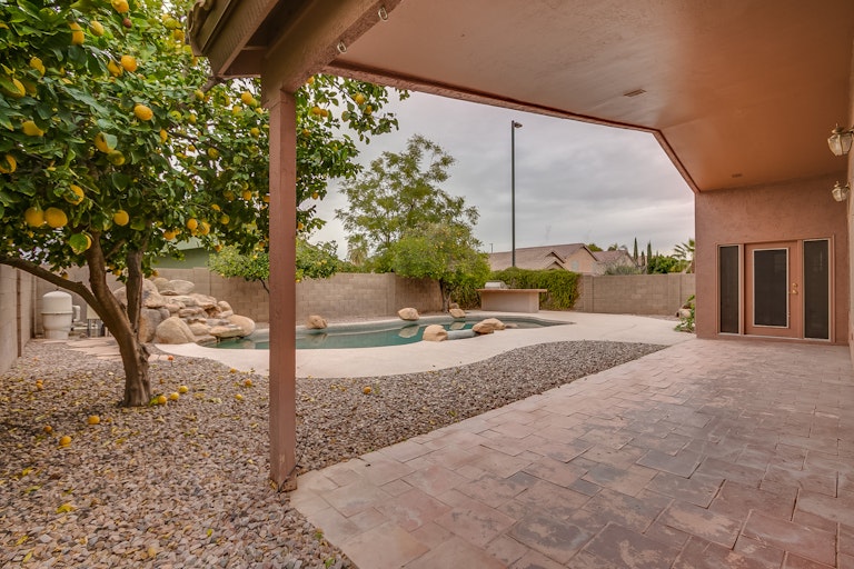 Photo 5 of 29 - 1088 E Windsor Dr, Gilbert, AZ 85296