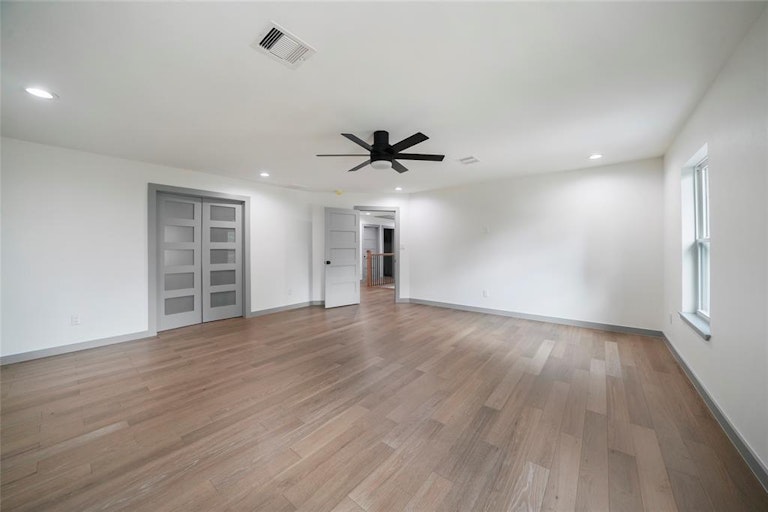 Photo 20 of 31 - 5402 Enchanted Mist Dr, Humble, TX 77346