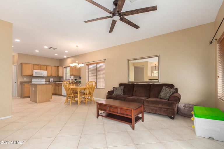 Photo 8 of 30 - 25228 N 41st Ave, Phoenix, AZ 85083
