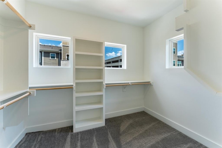 Photo 32 of 40 - 352 Foch St, Fort Worth, TX 76107