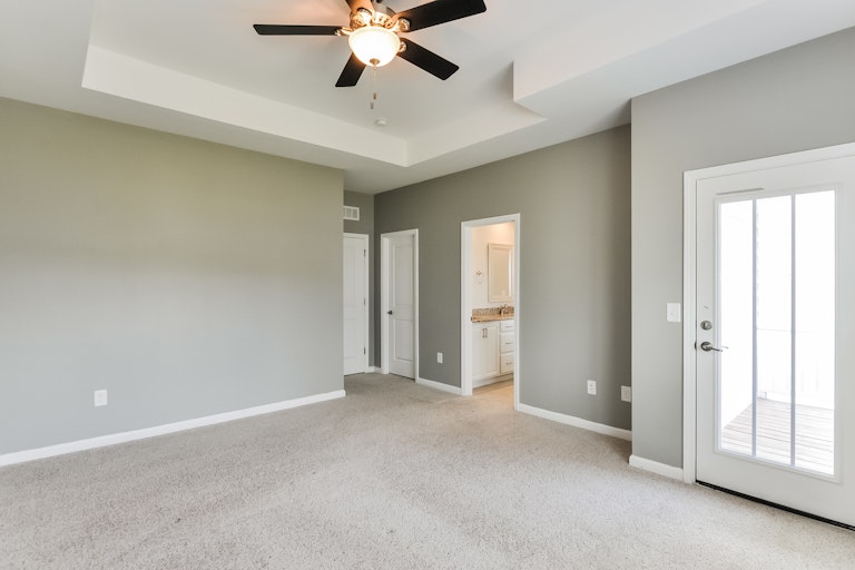 Photo 12 of 25 - 24 Plum Ln, Clayton, NC 27527