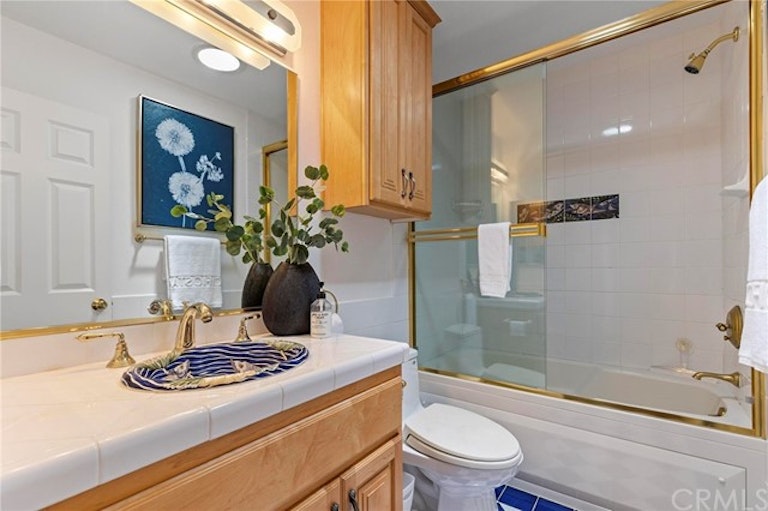 Photo 20 of 28 - 2641 Vista Ornada, Newport Beach, CA 92660