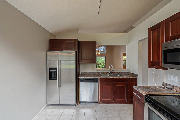 Photo 4 of 29 - 3009 Weymouth Ct, Apopka, FL 32703