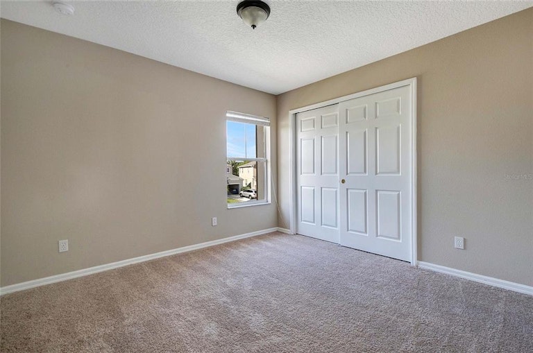 Photo 16 of 25 - 10824 Tilston Pt, Orlando, FL 32832
