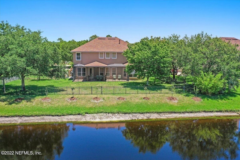 Photo 35 of 40 - 627 Battersea Dr, Saint Augustine, FL 32095
