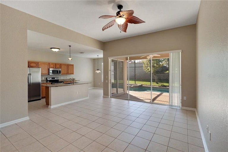 Photo 3 of 25 - 7743 Basnett Cir, Kissimmee, FL 34747