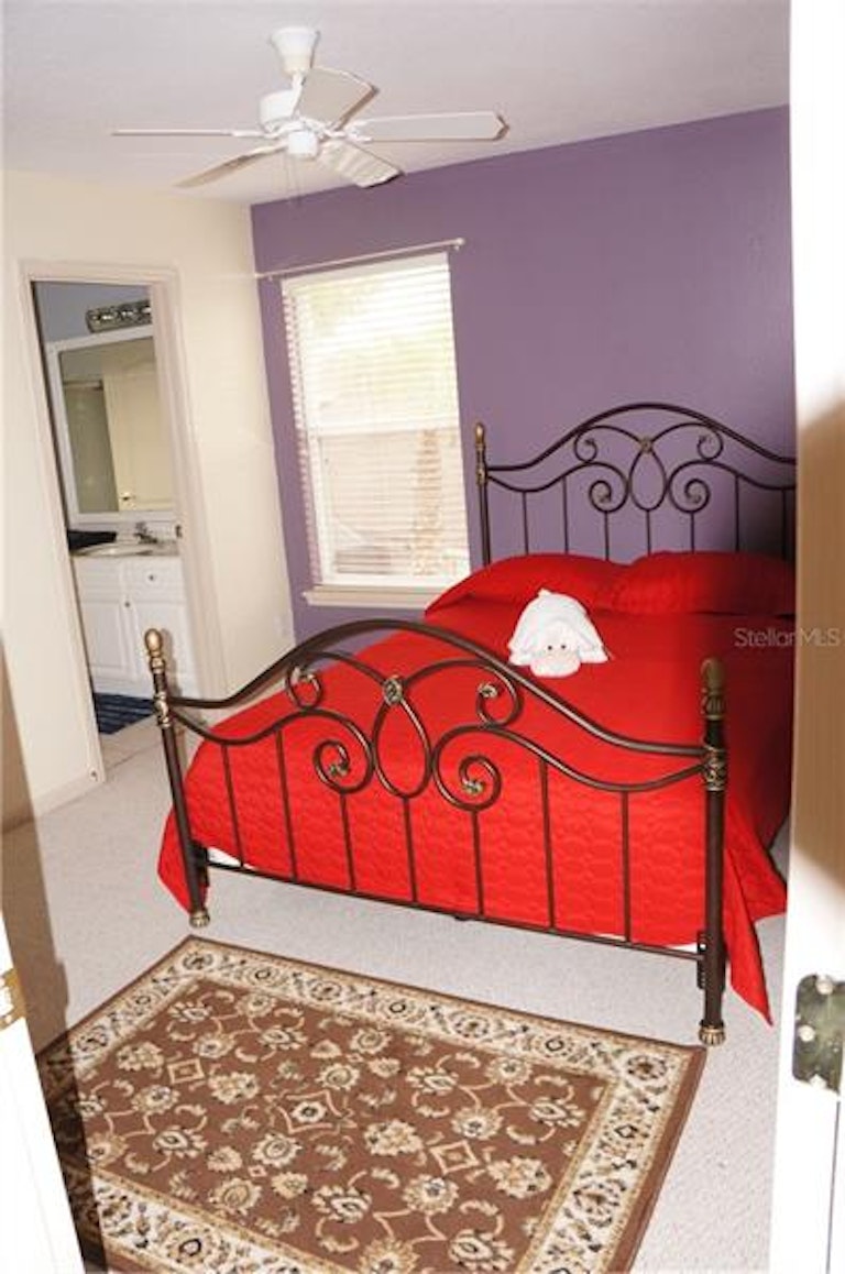 Photo 15 of 22 - 8019 Horse Ferry Rd, Orlando, FL 32835