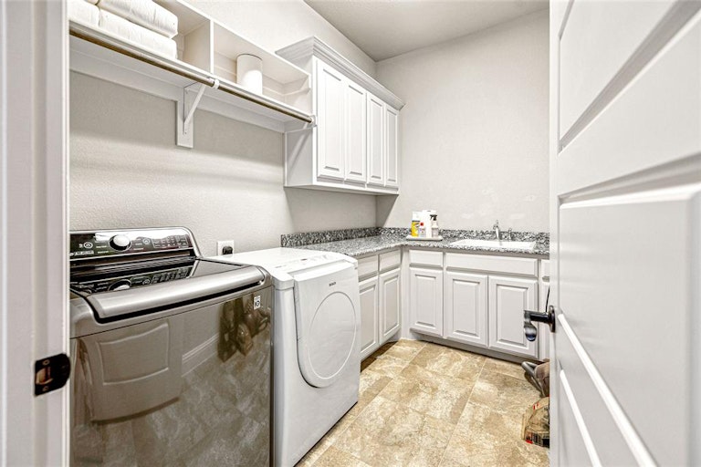 Photo 28 of 37 - 1620 Cattle Dr, Prosper, TX 75078