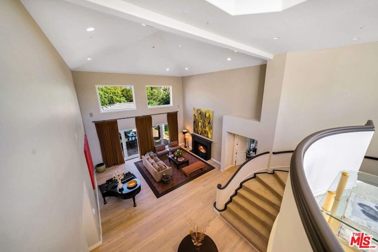 Photo 17 of 43 - 11706 Chaparal St, Los Angeles, CA 90049